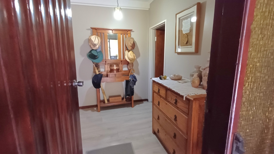 4 Bedroom Property for Sale in Vanes Estate Eastern Cape